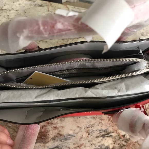 Michael Kors Bag - Picture 2 of 5